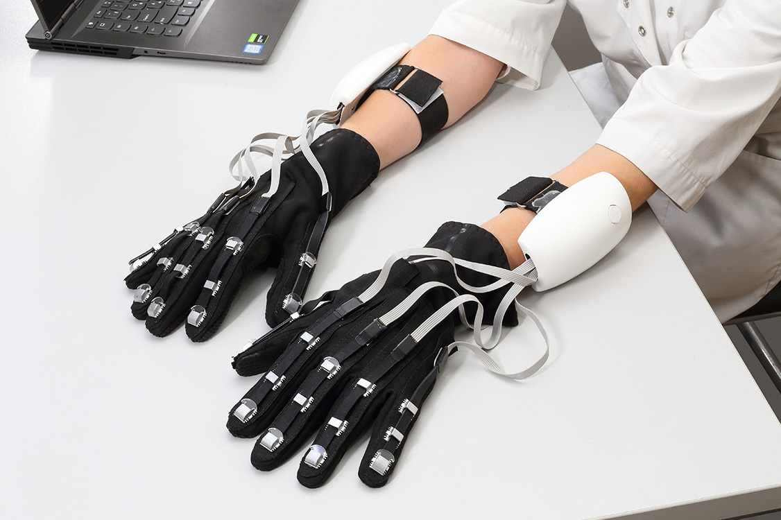Revi VR Gloves