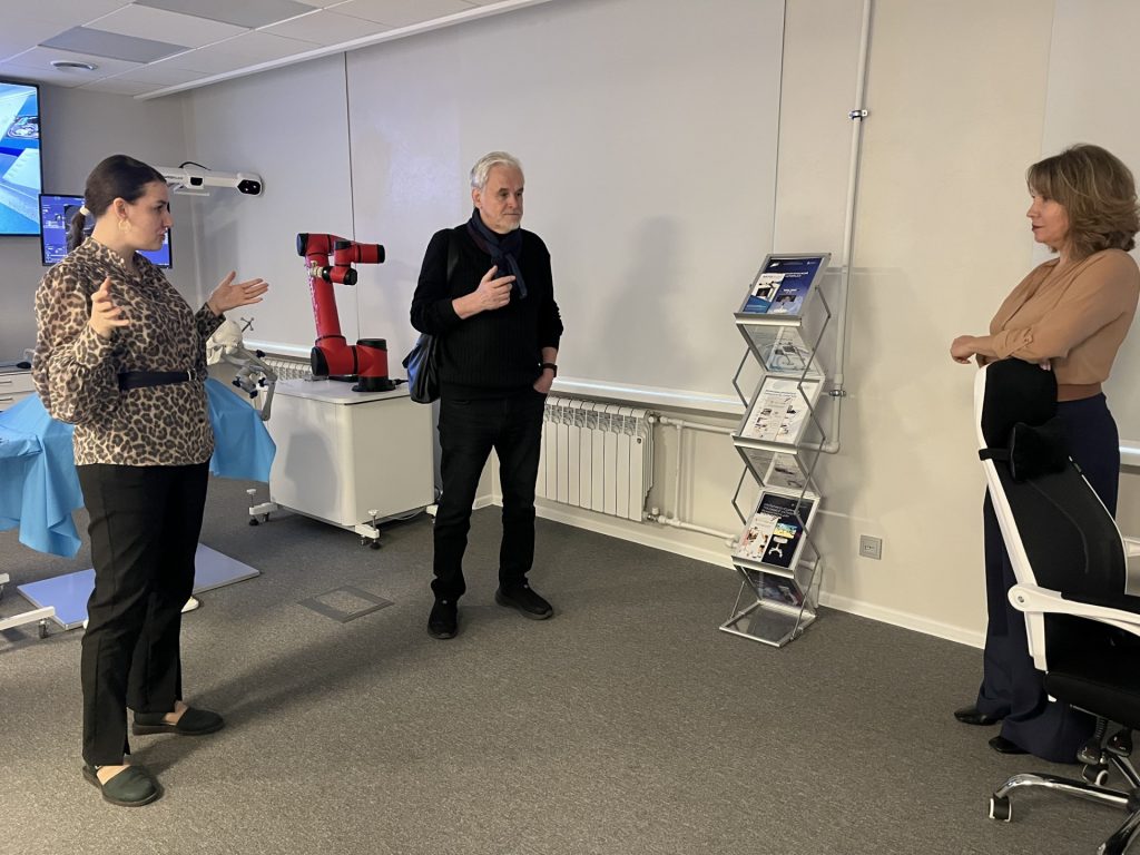 Константин Лисецкий признал значимость применения VR‑технологий и БОС в тренажере ReviSide