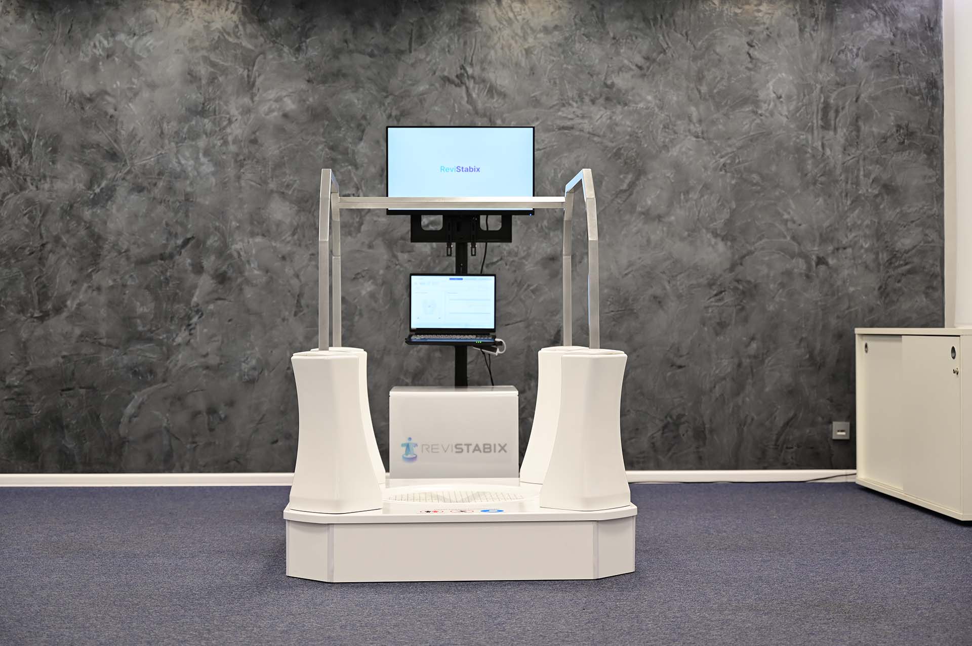 Тренажер для реабилитации ReviStabix получил сертификат «Сделано в России»