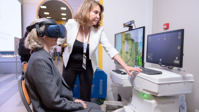 Тренажер для нейрореабилитации ReviVR («Ревайвер») будет представлен участникам «Поленовских чтений»